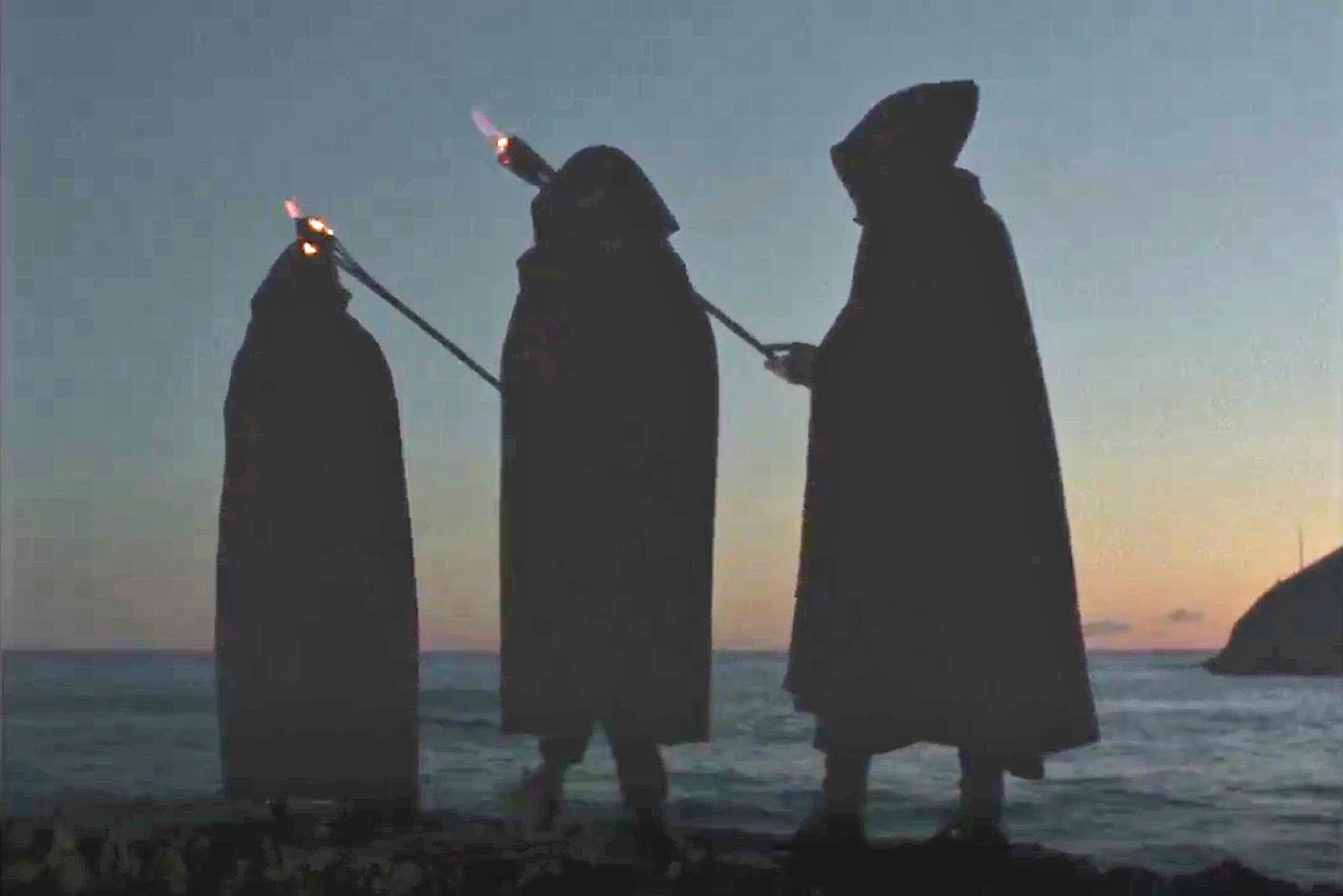 Triángulo de Amor Bizarro estrenan clip para "Baila Sumeria"