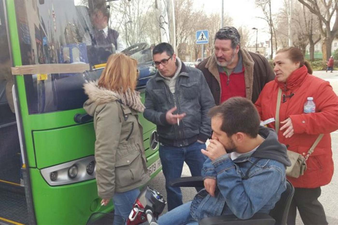 El Langui consigue que las personas en sillas motorizadas viajen en autobús