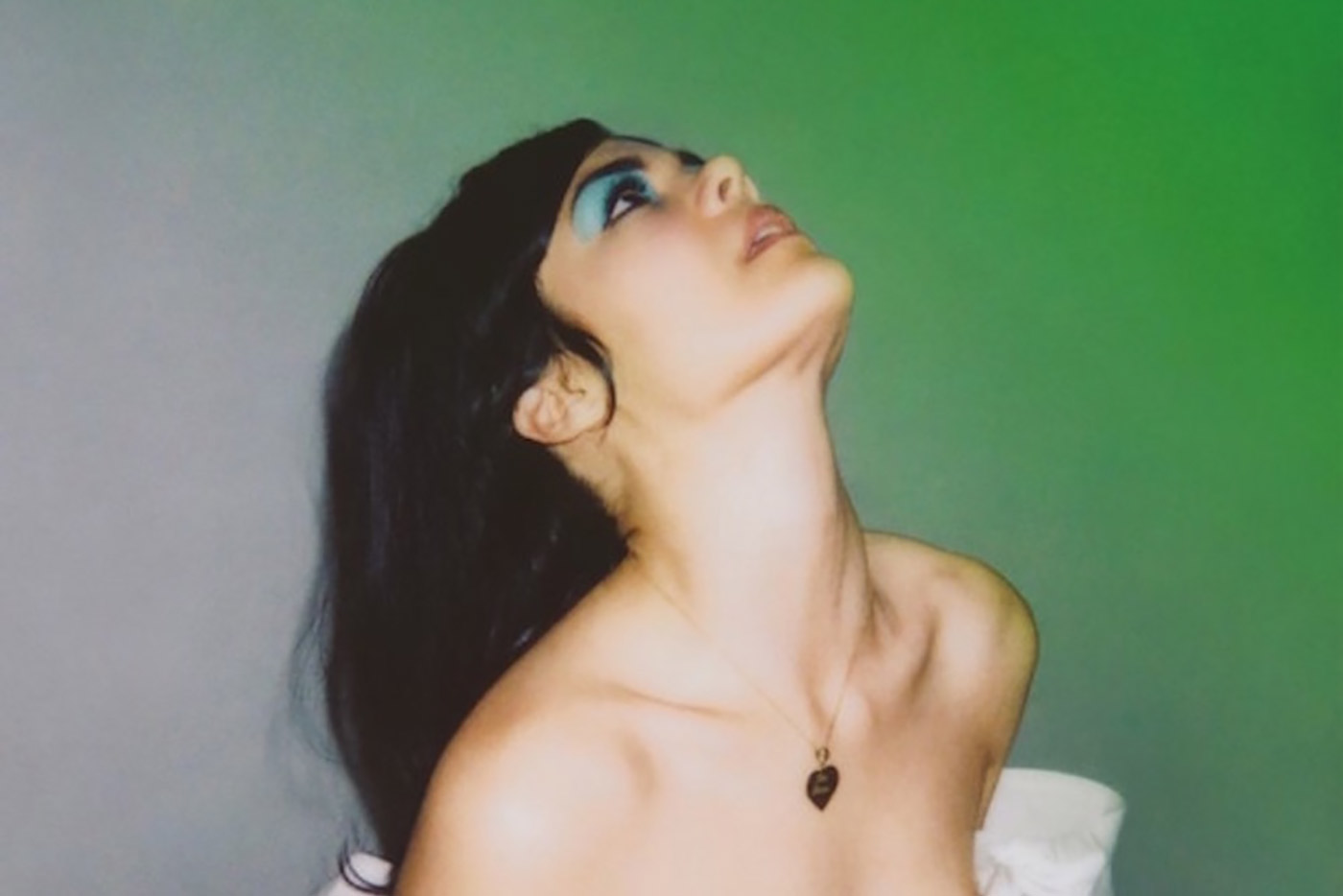 Bat For Lashes anuncia nuevo álbum y estrena adelanto