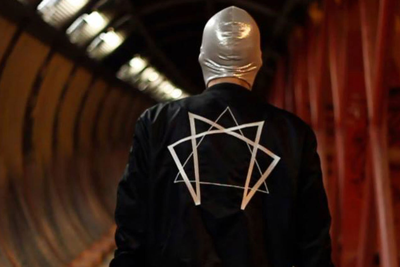 La Musique D’Ordinateur ataca de nuevo con "No Rules"