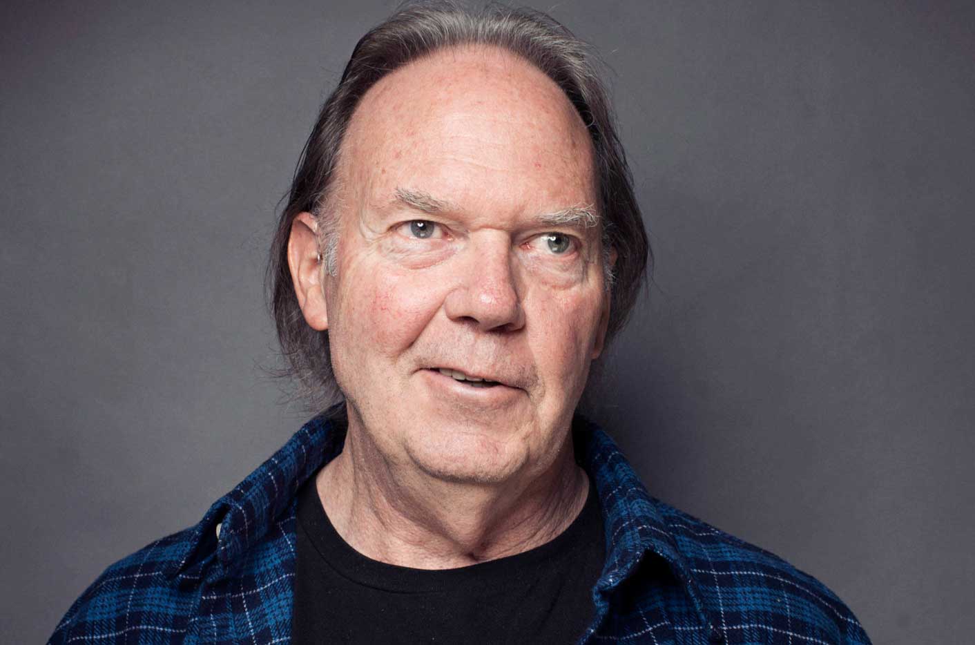 Neil Young lanzará su próximo disco en junio