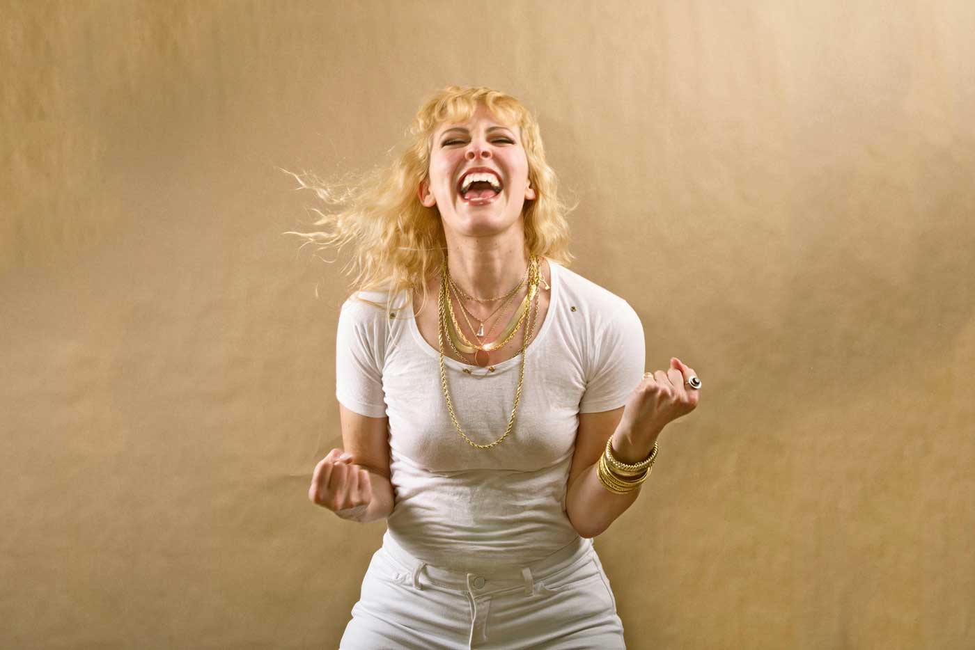 Little Scream y Kyp Malone forman equipo en "The Kissing"