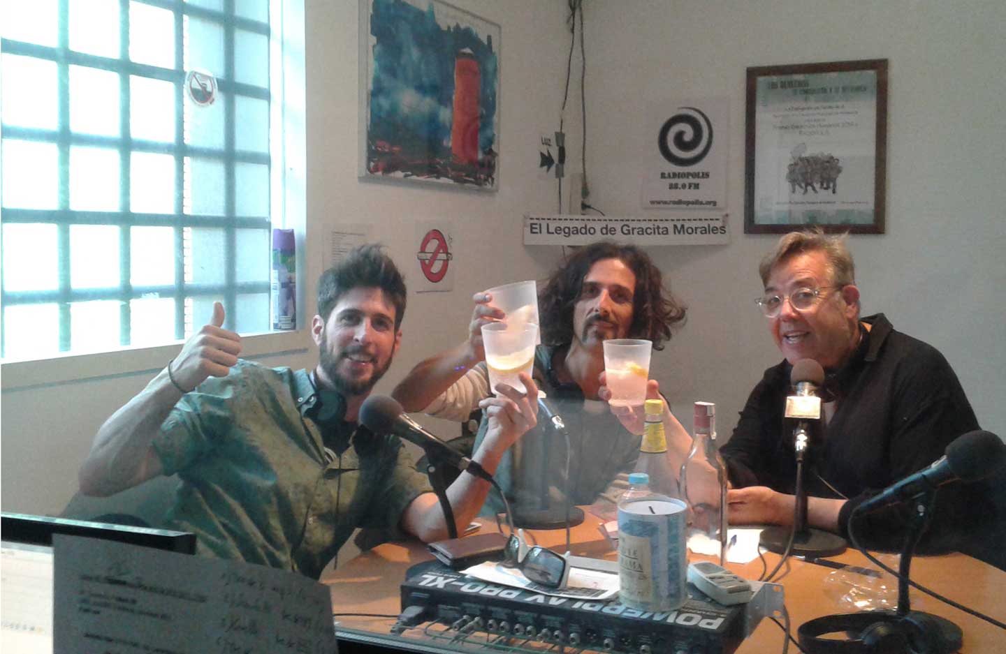 Un brindis por Radiopolis