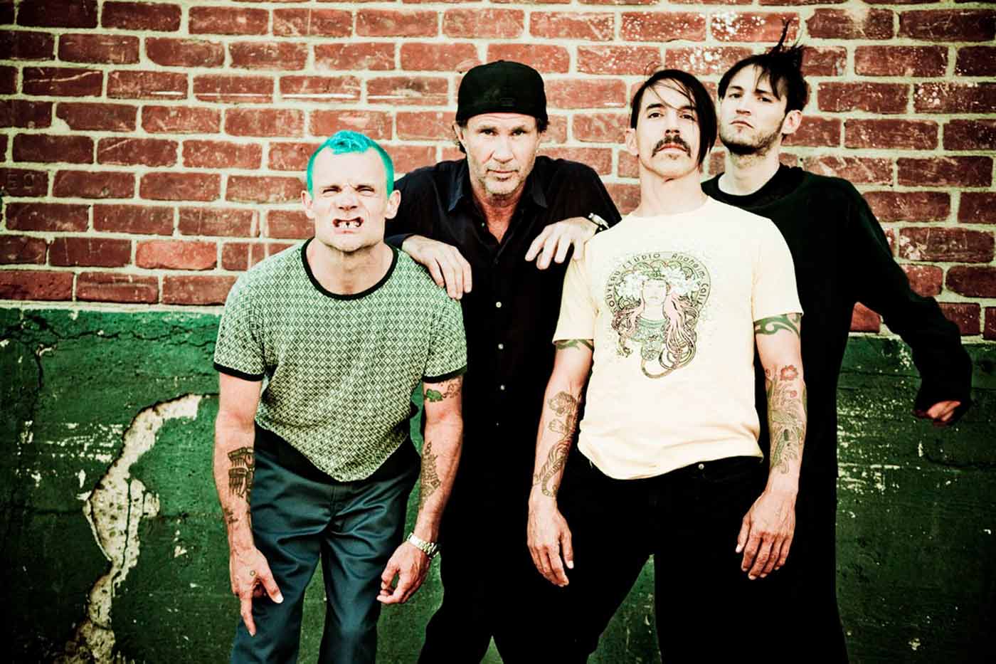 Red Hot Chili Peppers vuelven a las baladas con “Not The One”