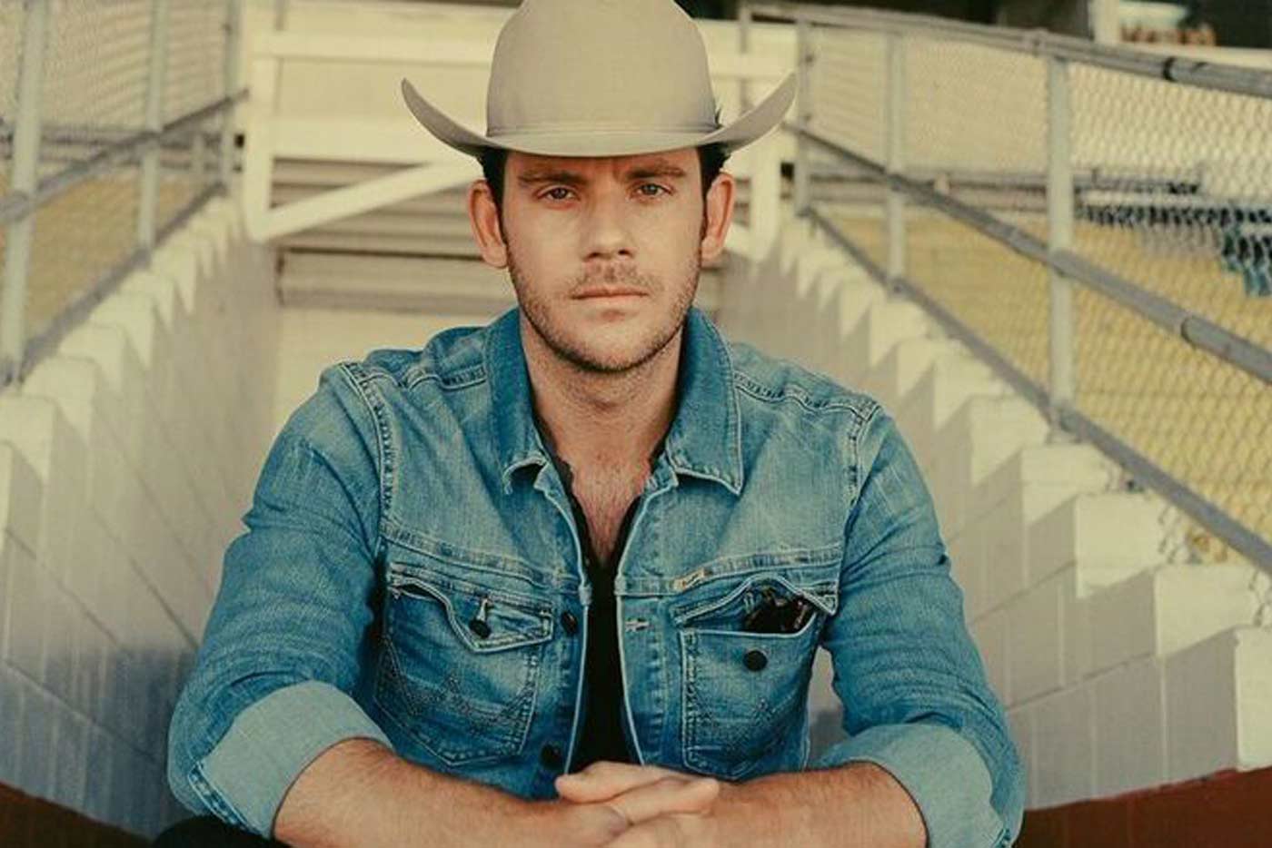 Sam Outlaw