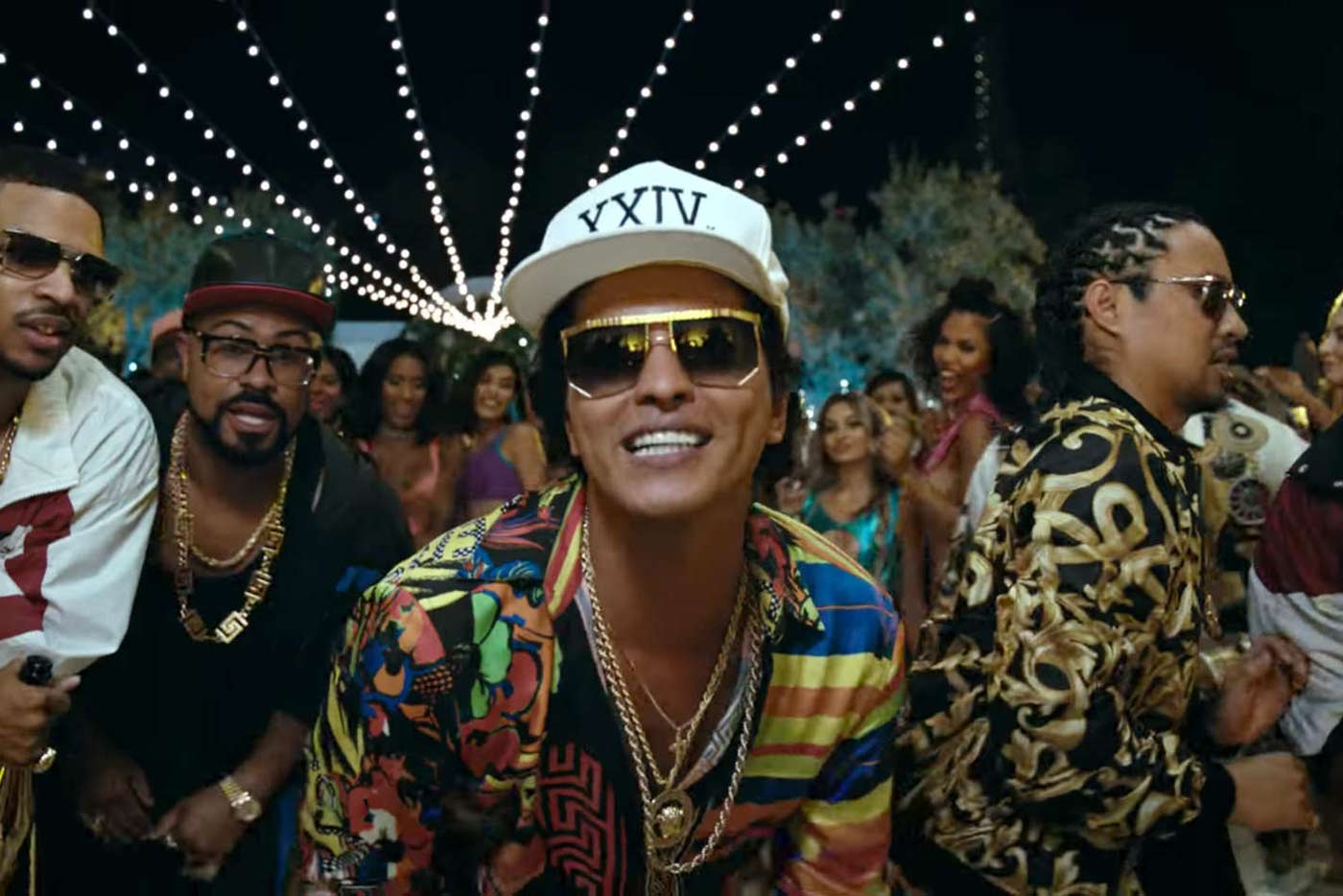 Bruno Mars estrena "Chunky" en directo