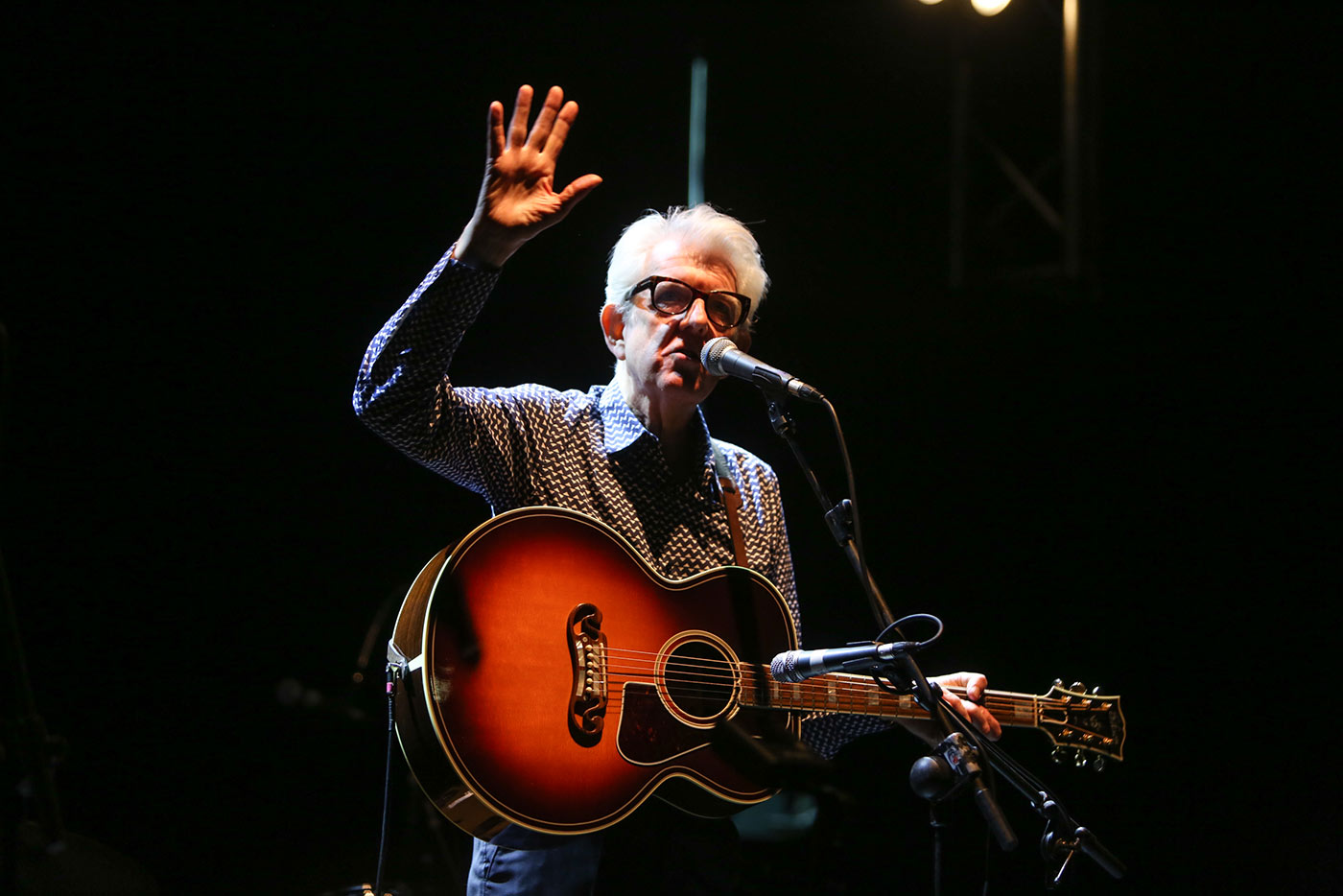 Nick, Alison y la bola de espejos