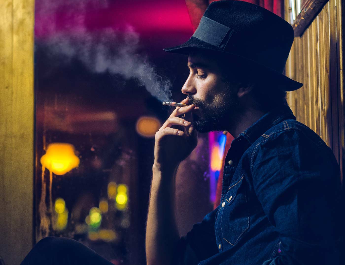 Febrero, guitarra y sombrero en el Rubicón