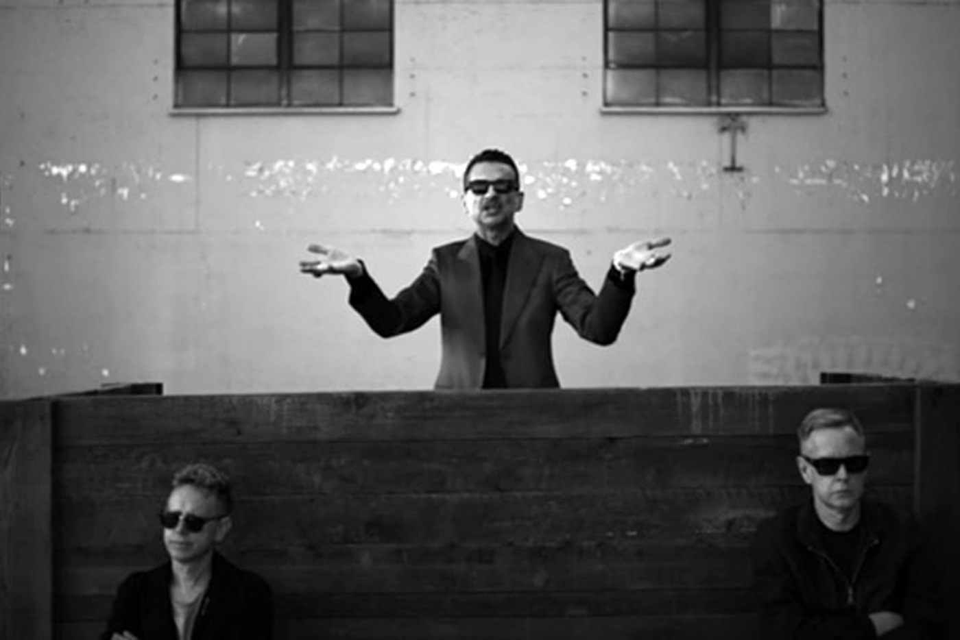 Remixes del "Where's The Revolution" de Depeche Mode