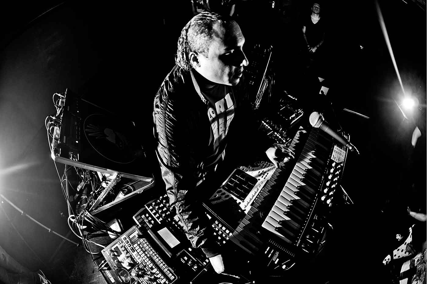 Descarga de Anthony Rother en la sala Acapulco de Gijón