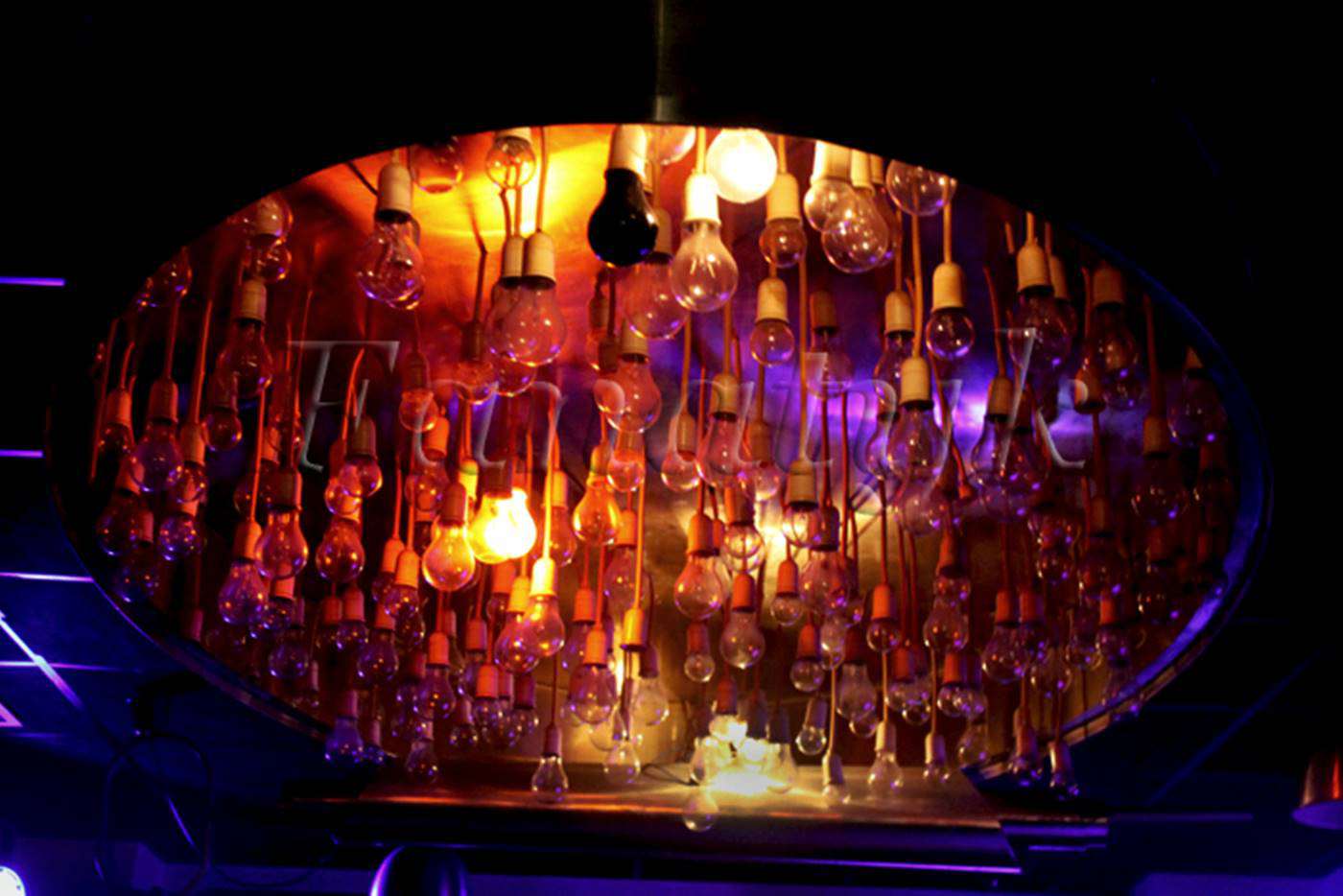 La Lata de Bombillas: La procesión va por fuera