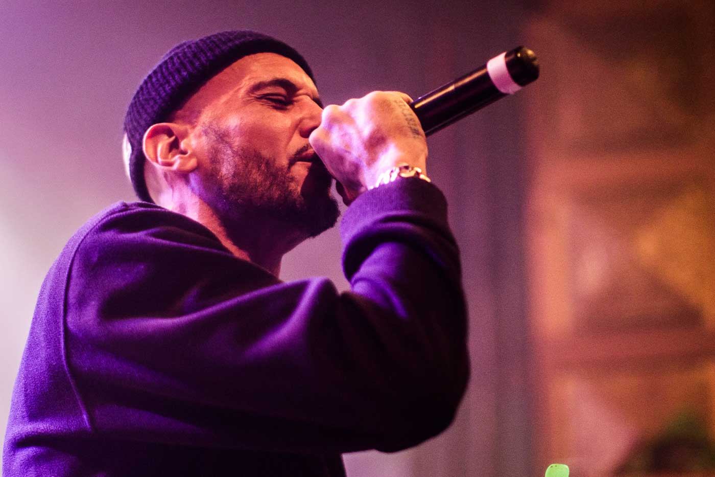 Mal hecho, es simple.