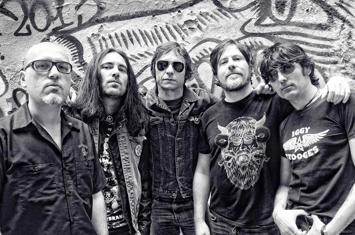 "Capitán Booster nace para seguir disfrutando de los escenarios y componer"