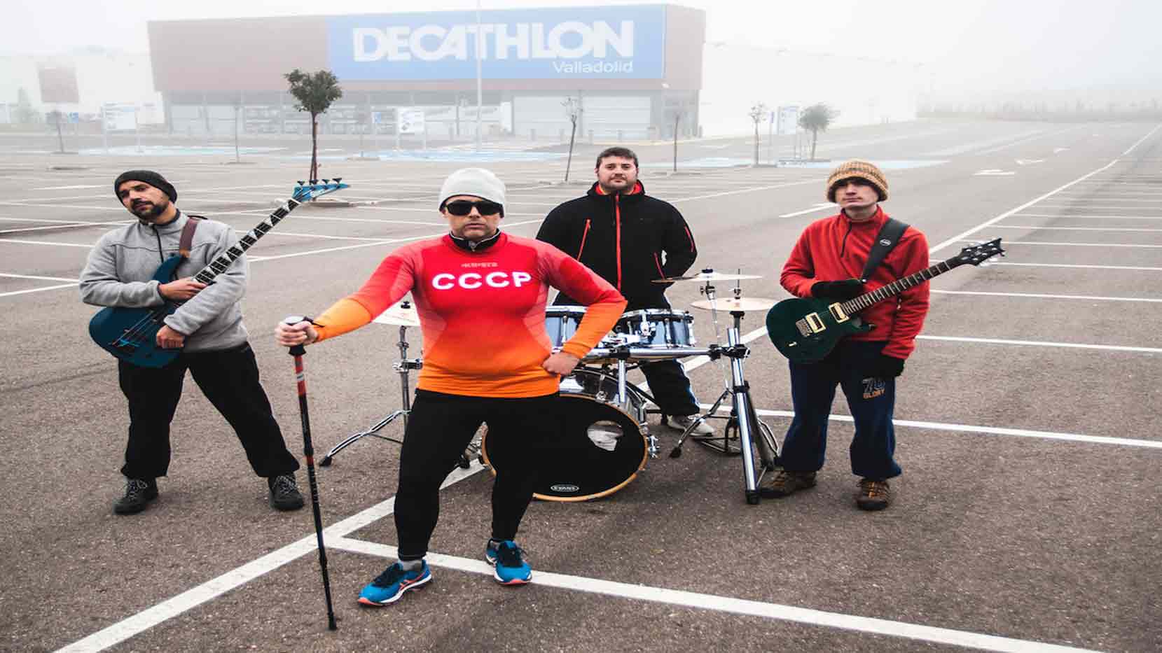 La banda Monóxido presenta “Manual del menosuno”