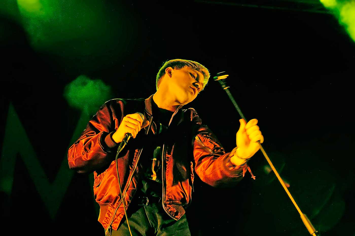 "Arrastro algo de los sentimientos anti-gay de mis padres"