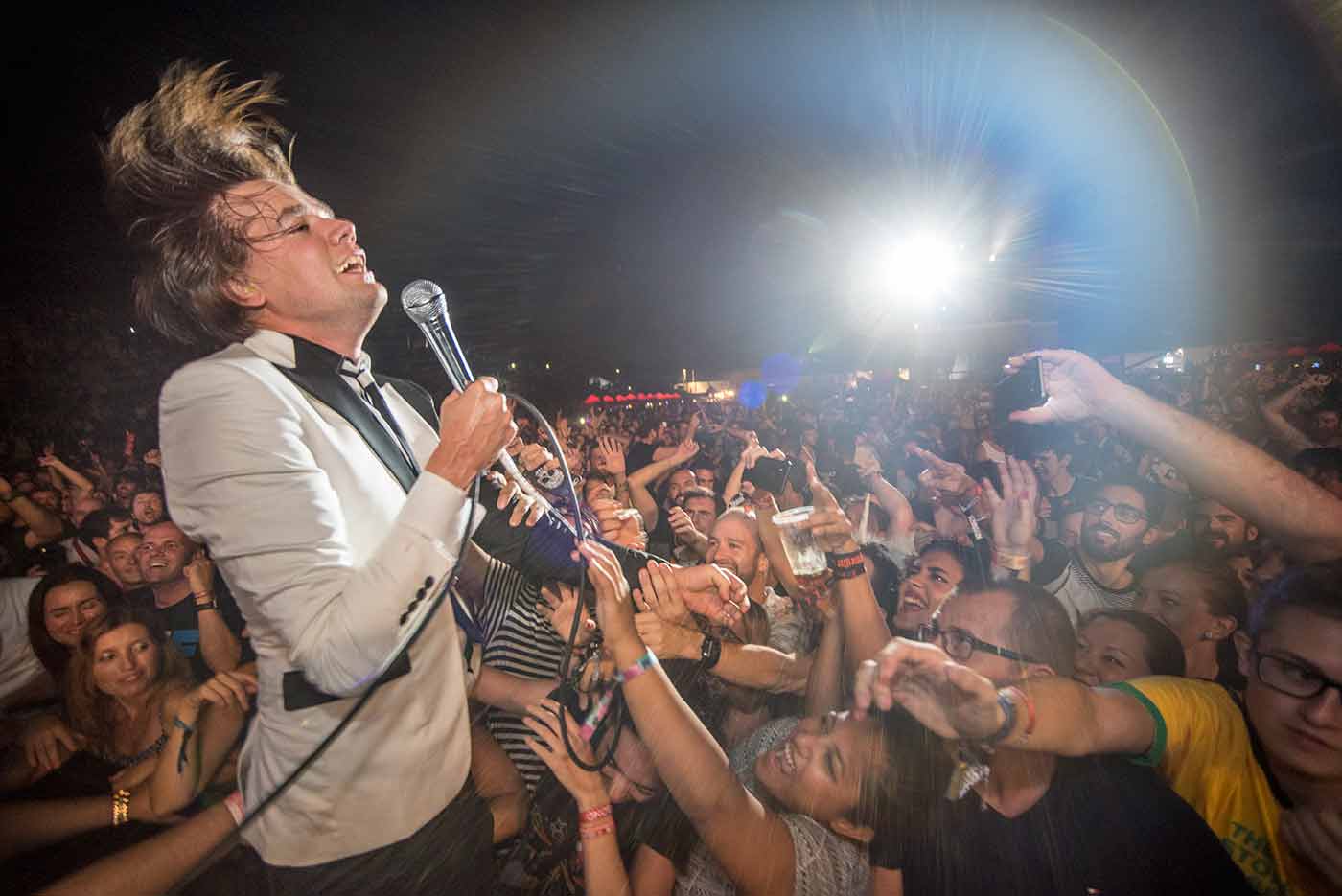 The Hives comparten conciertos antiguos para la cuarentena
