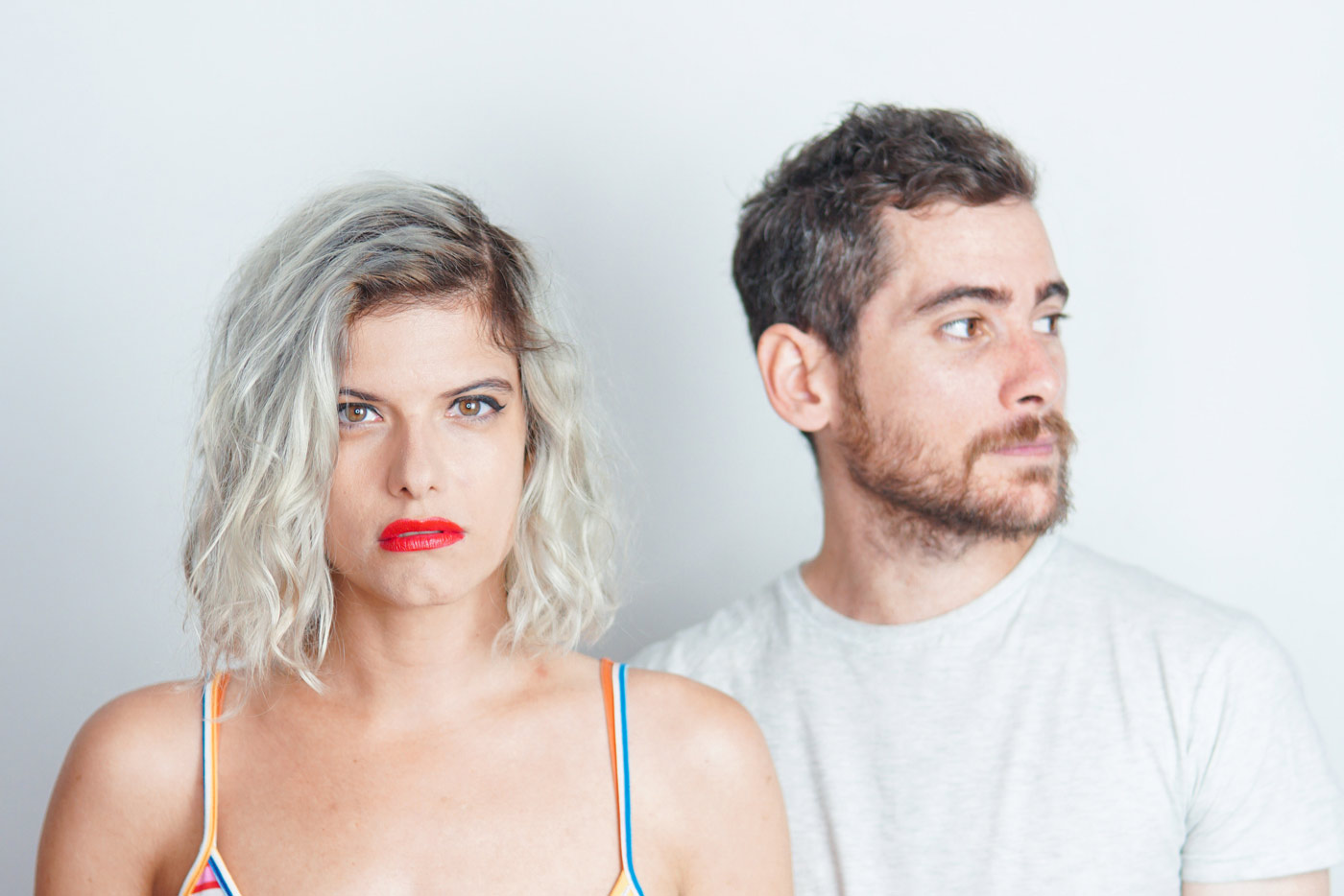 Escuchando Elefantes vuelven con "¿Por qué siempre cantáis en inglés?"