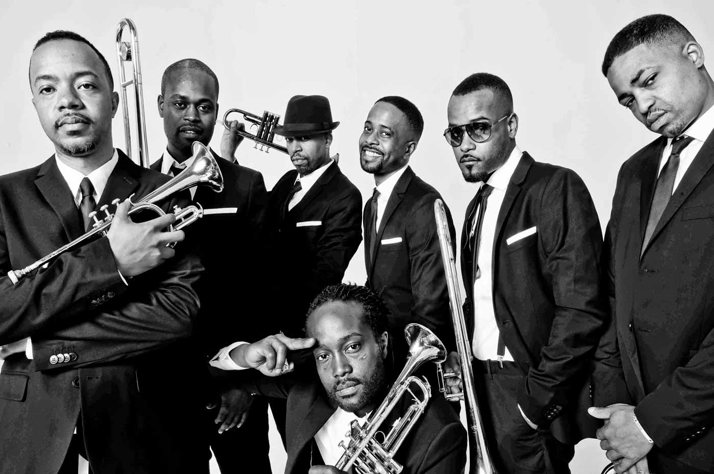 La Hypnotic Brass Ensemble ya ruge por el Sur