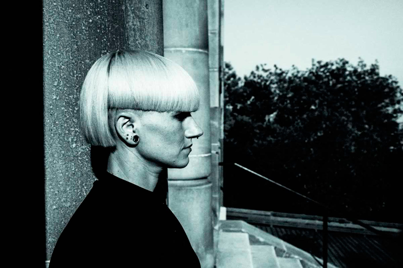 Seeking The Velvet presenta una colección de ropa diseñada por Cora Novoa