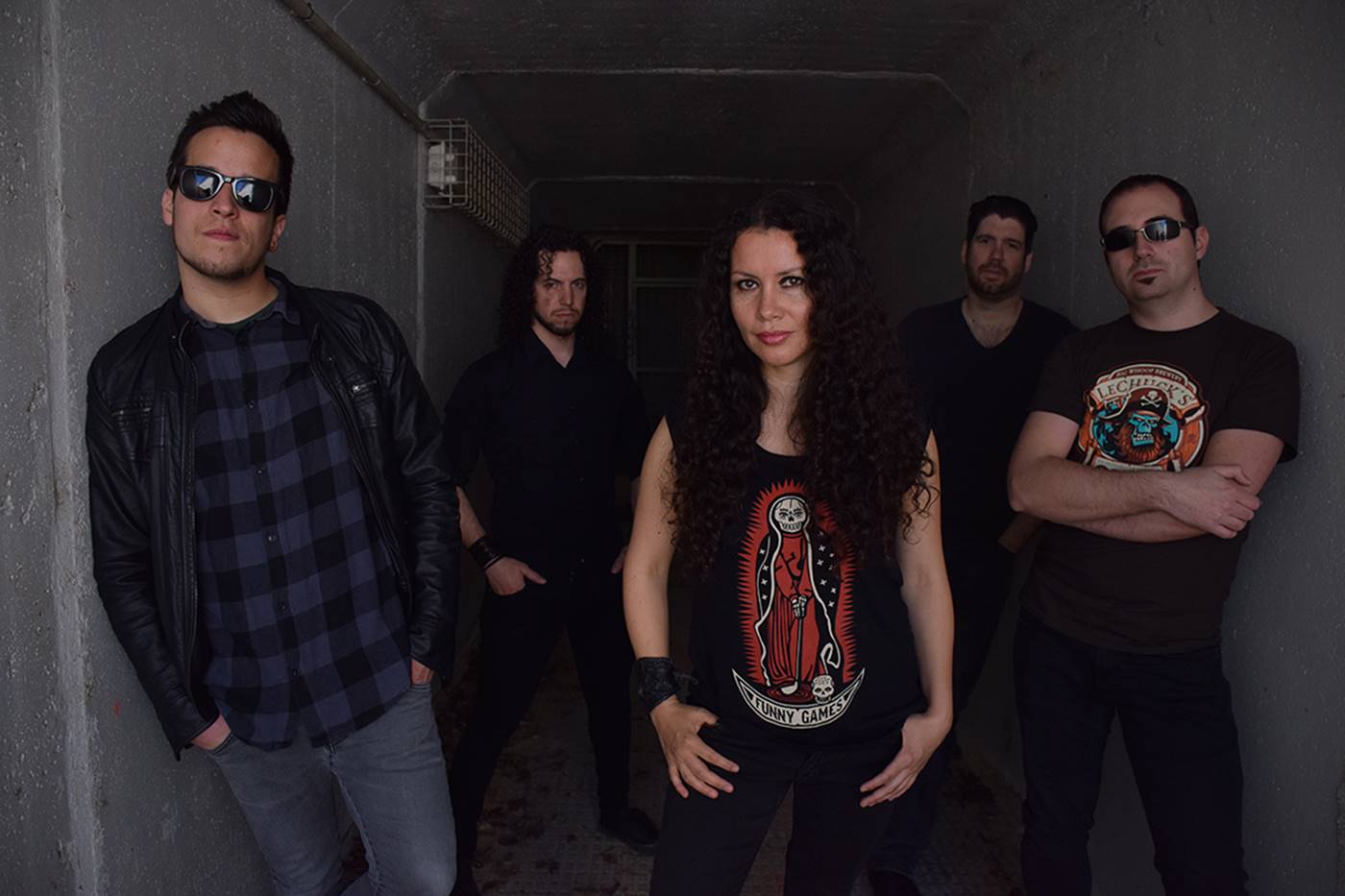 Ariday se rodea de buenos amigos para celebrar 10 años de rock