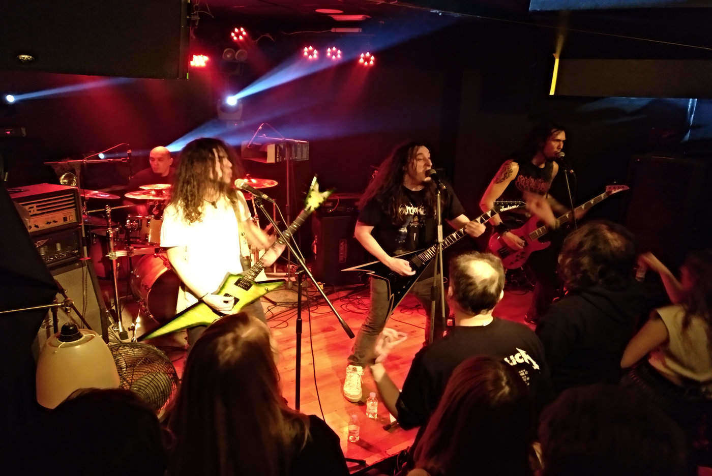 Aplastando las líneas enemigas