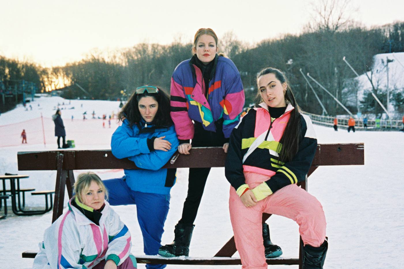 Hinds estrenan el videoclip de "The Club"