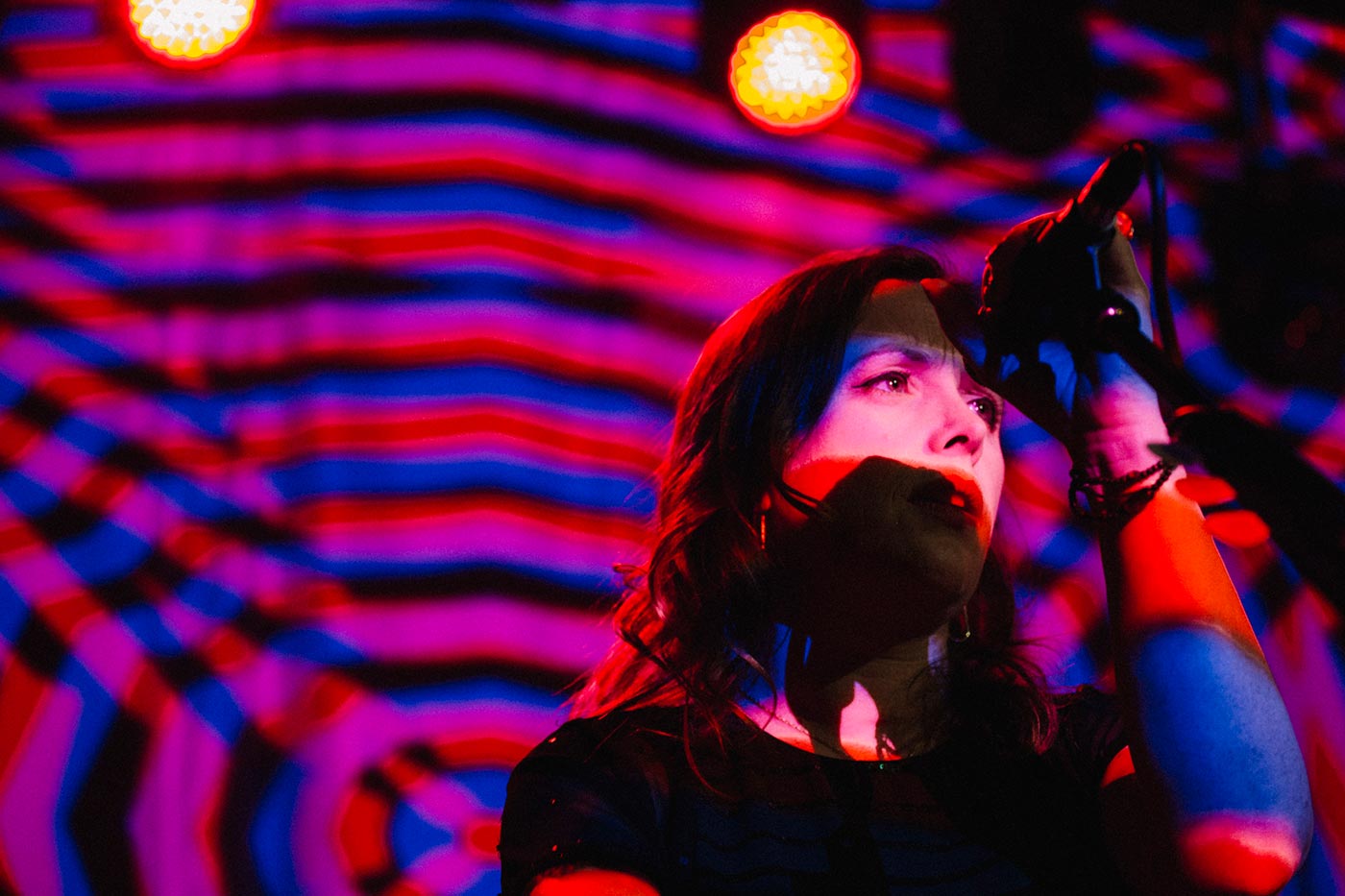 Aunque bajen la cabeza no cae la corona