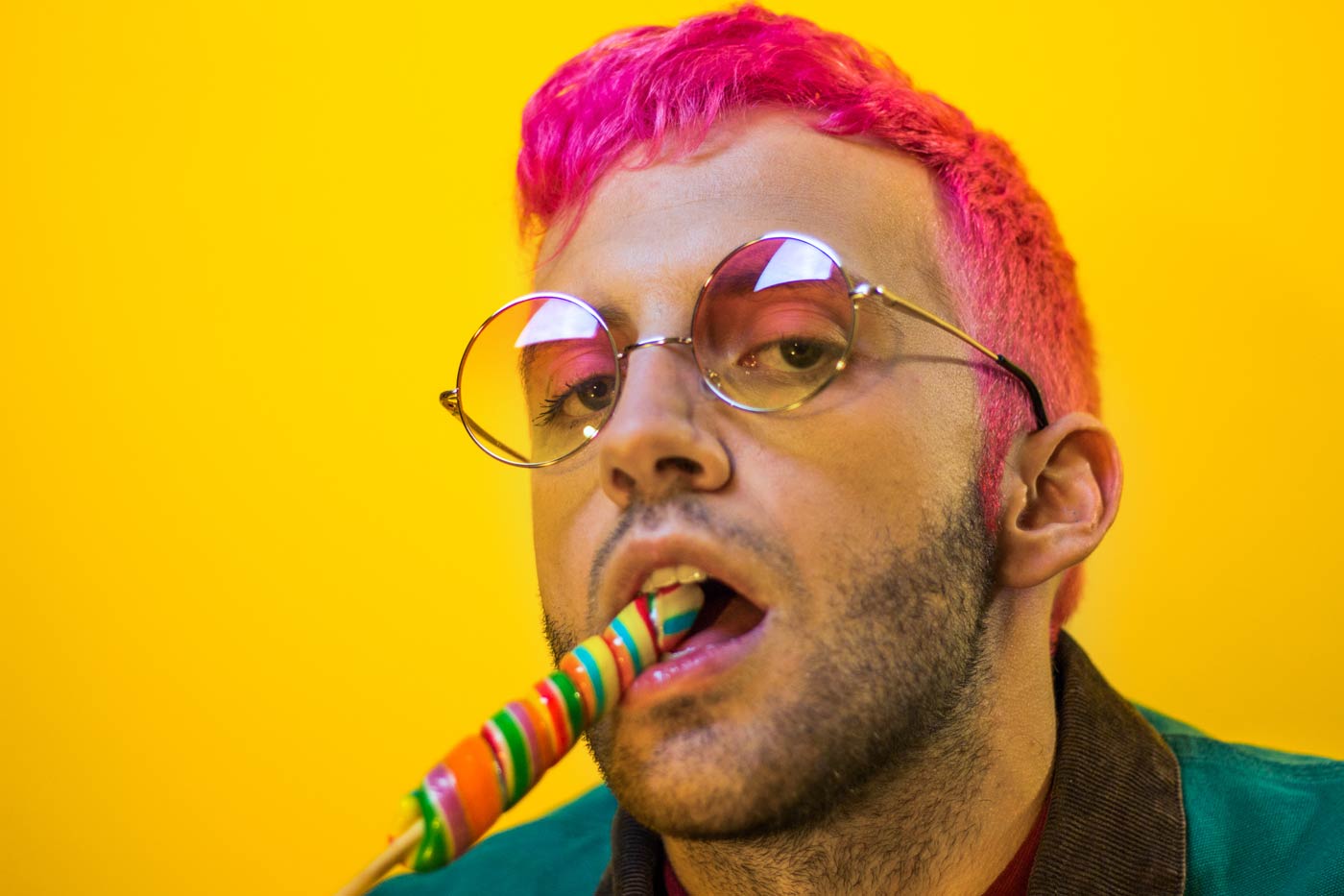 Bearoid estrena su primer single en castellano, "Drogas"