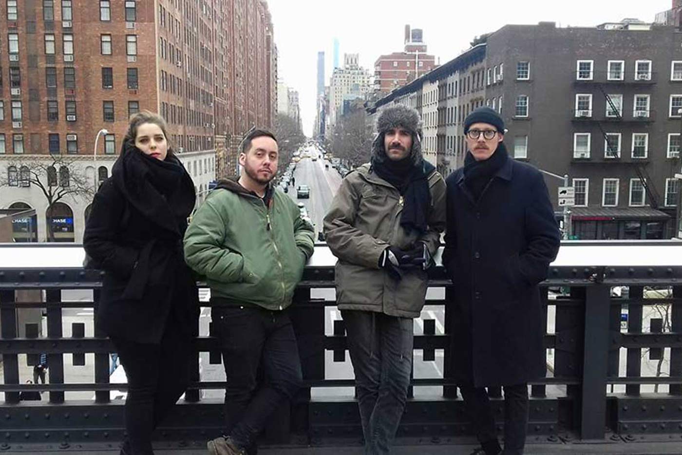 "Muchas veces me invento las letras y el idioma mismo"