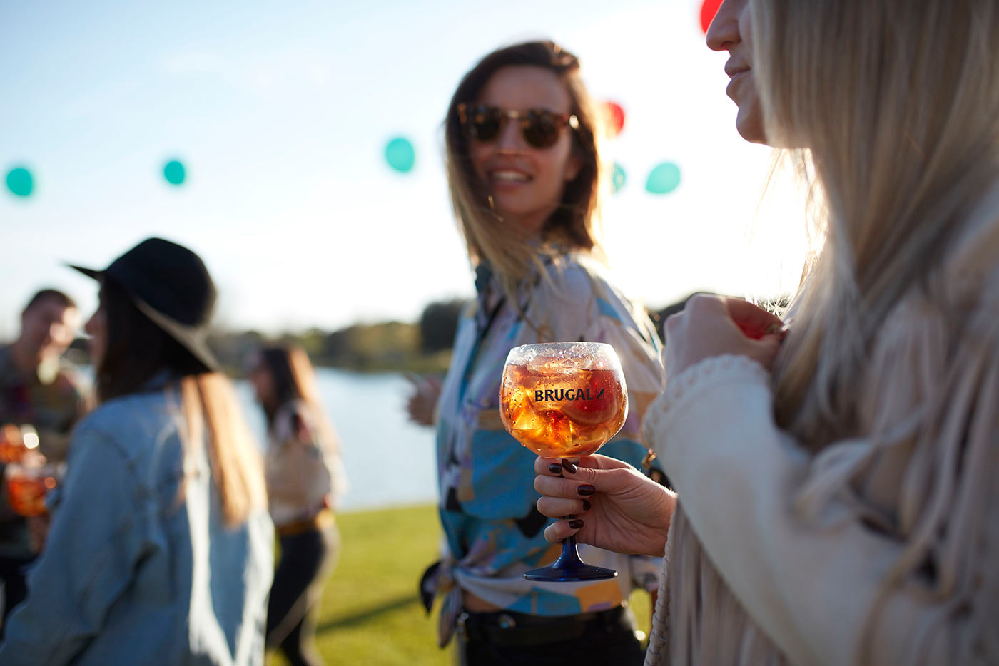 MondoSonoro te ayuda a conseguir el mejor trabajo del verano Festivaleando con Brugal