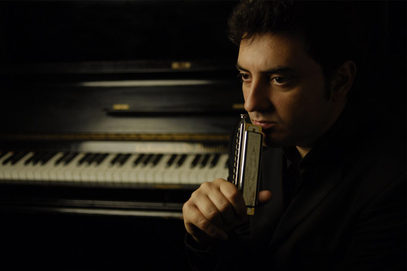 Dan comienzo las Bombay Blues Nights en el Café Comercial