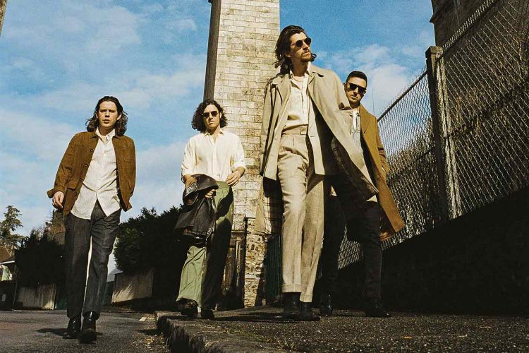 Arctic Monkeys estrenan nueva canción en su concierto en Zurich