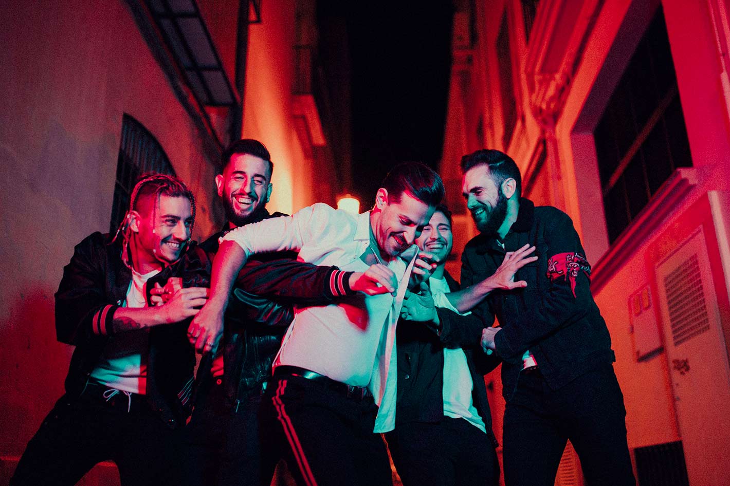 Dandy Wolf estrenan video