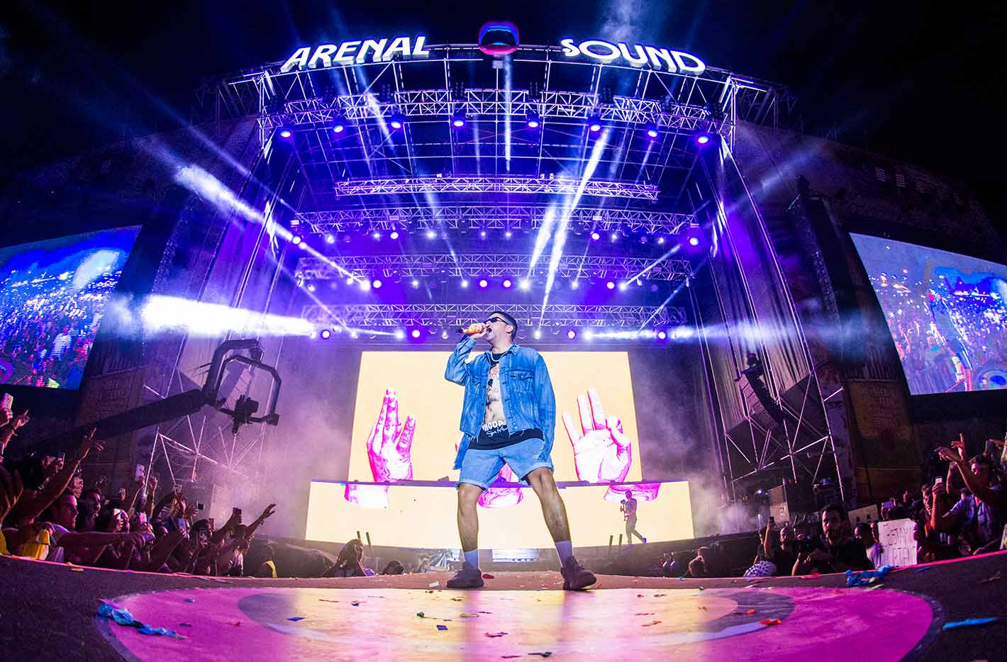 Bad Bunny publica su primer álbum