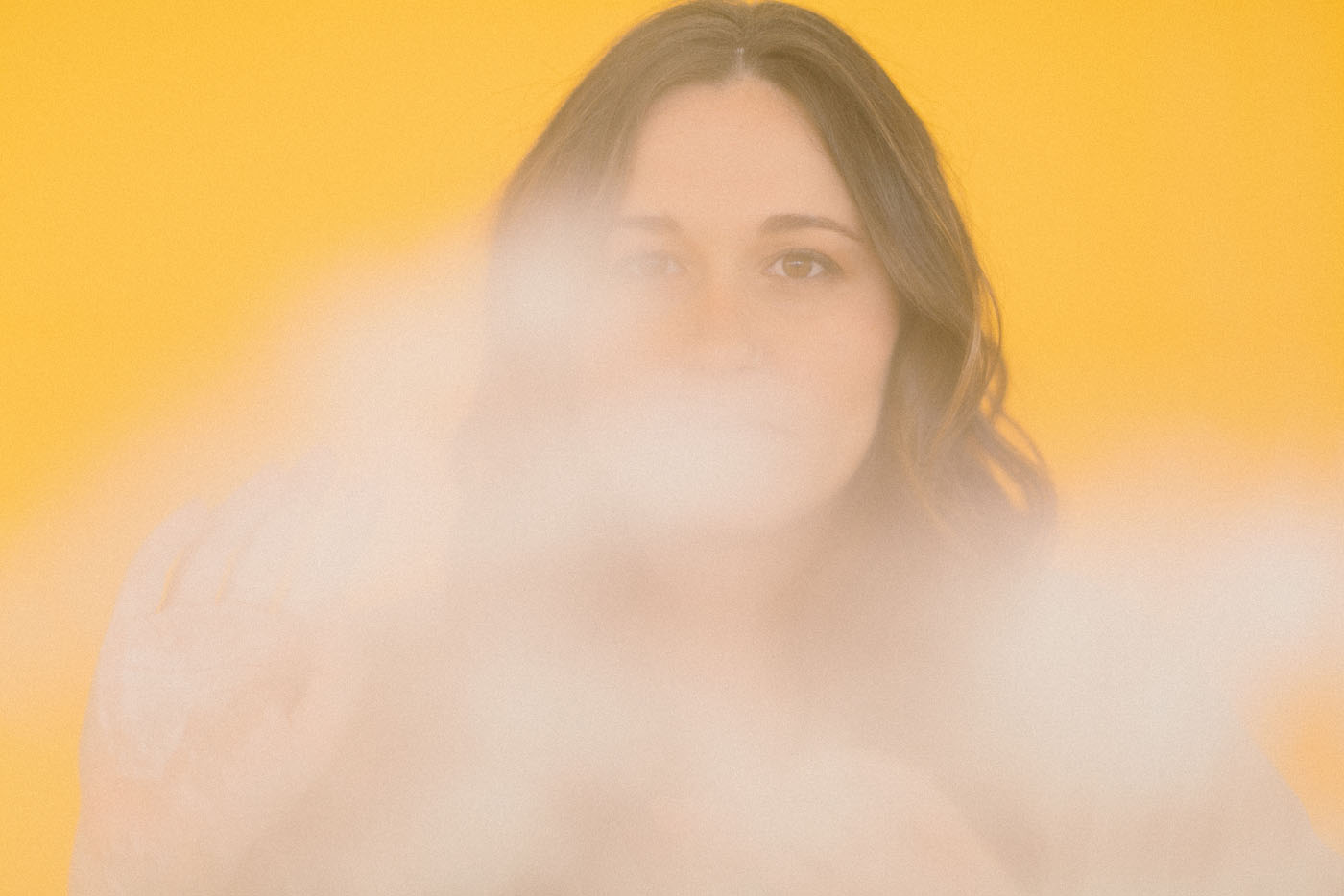 Estrenamos "White Flowers", nuevo videoclip de Gessamí Boada