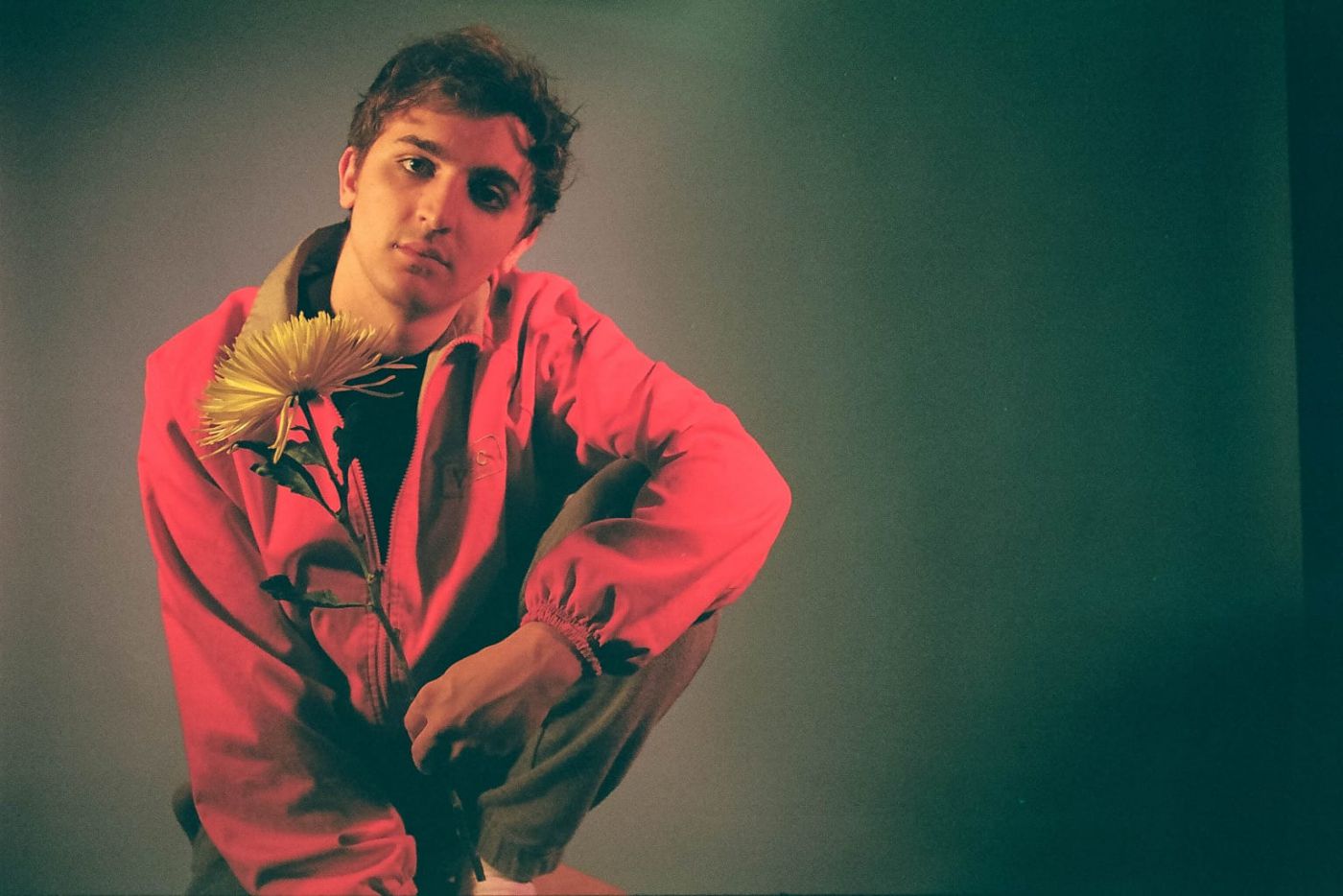 Confeti de odio versiona a Teen Suicide en "Hechizo"