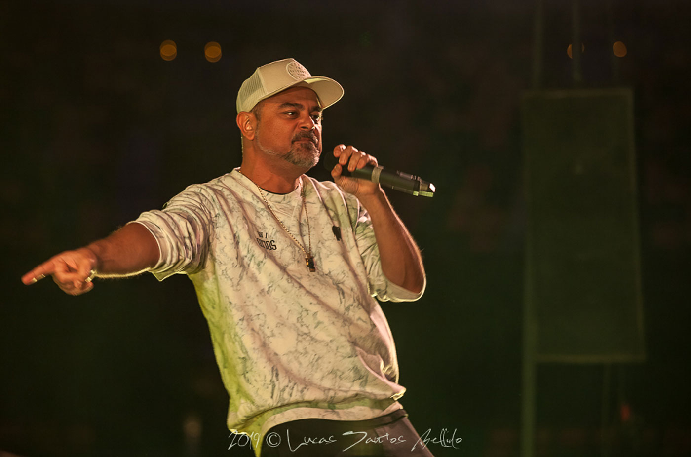 Dos décadas de música y baile