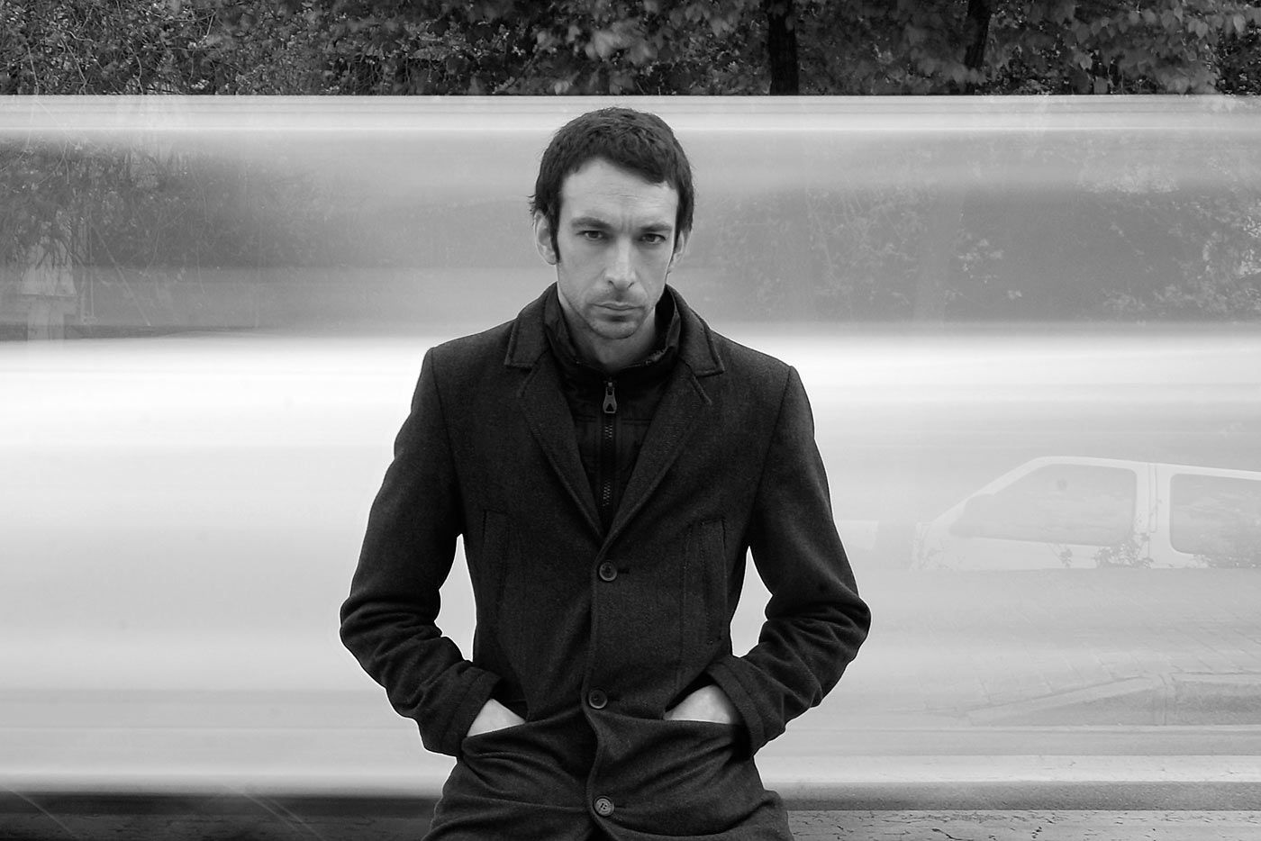 Estrenamos el vídeo de Ramon Aragall para "Kamikaze"