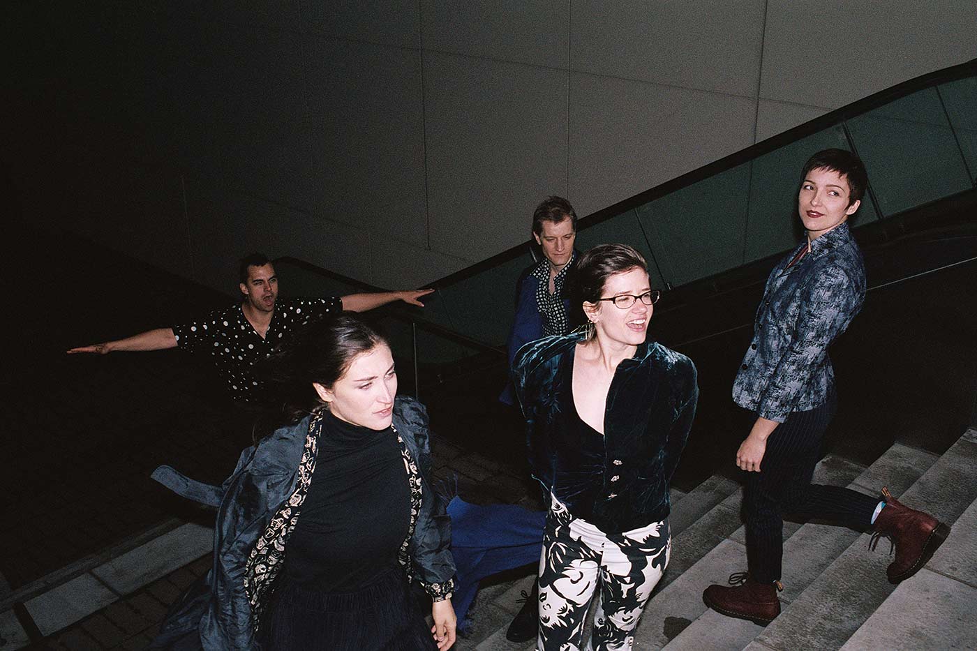 “Los grupos de NYC tienden a estar cargados de energía”