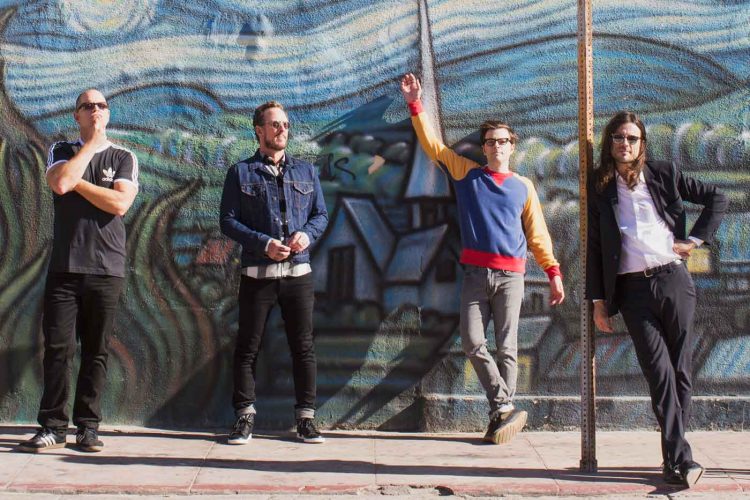 Weezer anuncian las fechas de sus cuatro discos estacionales