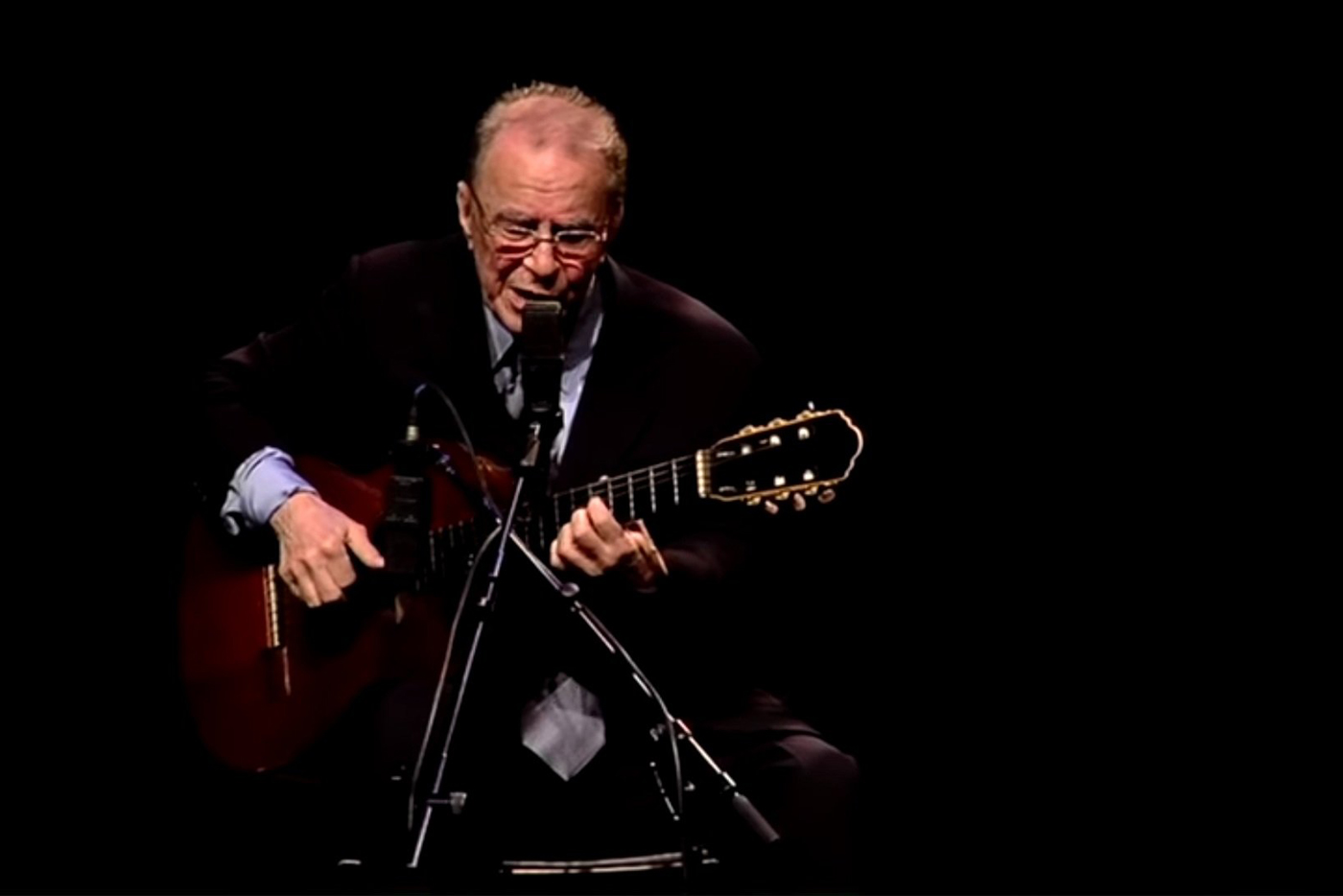Muere João Gilberto, padre de la bossa nova