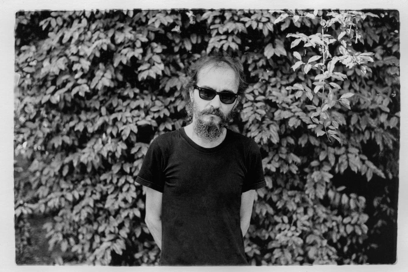 Fino Oyonarte vuelve con "No Mirar Atrás" y "Calles Vacías"