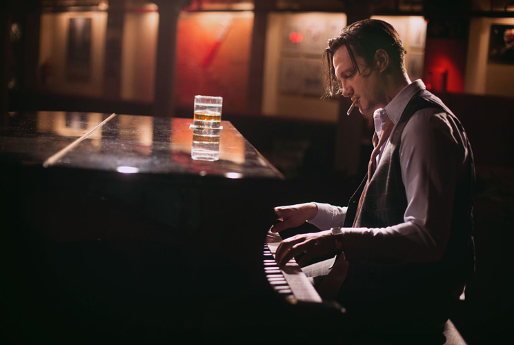 Enma Fernández presenta "Hey Chico!!" en el Espai Revólver