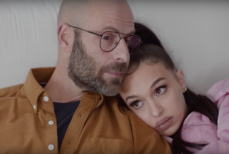 Bad Gyal protagoniza el spot de los Premis Gaudí 2020 junto a su padre, el actor Eduard Farelo