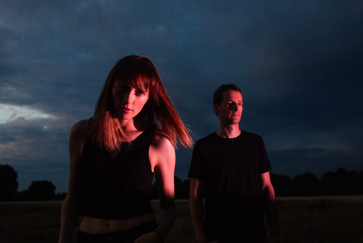 Estrenamos "Surrender", el nuevo single y videoclip de REYKO