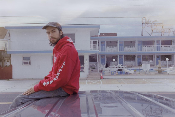 (Sandy) Alex G estrena videoclip con una nueva versión de "Bad Man"