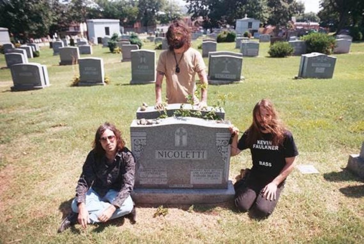 The Men regresan con “Children All Over The World”