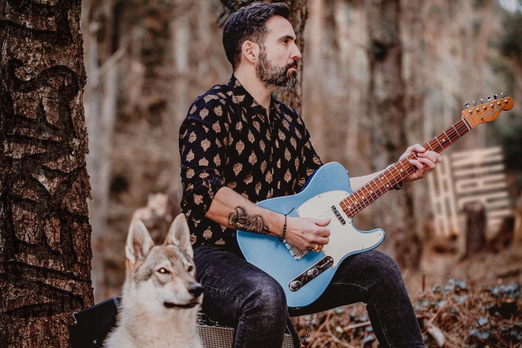 Estrenamos el videoclip de"Viernes Lobo", adelanto del nuevo álbum de Ibai Marin