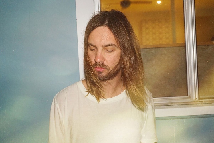 Kevin Parker estrena "The Slow Rush In An Imaginary Place"