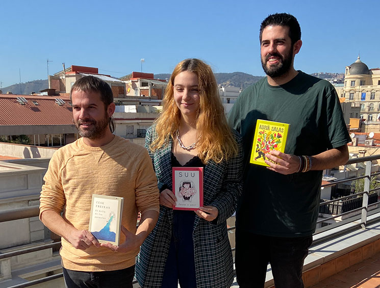 Suu, Adrià Salas (La Pegatina) y Cesk Freixas inauguran la colección poética Contraveu